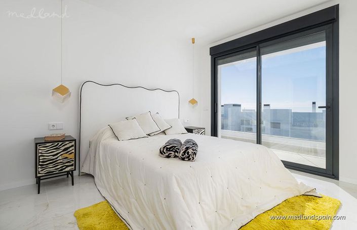 Image No.13-3 Bed Apartment for sale