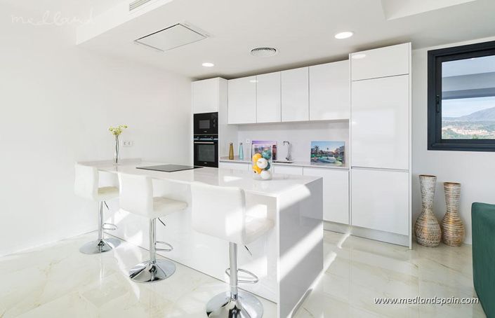 Image No.10-3 Bed Apartment for sale