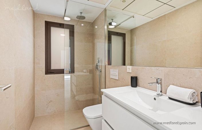 Image No.10-3 Bed Villa for sale