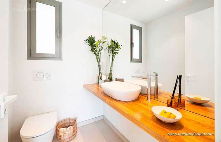 Image No.13-3 Bed Apartment for sale