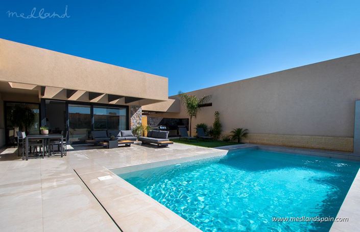 Image No.4-3 Bed Villa for sale