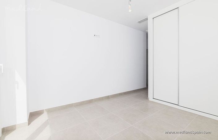 Image No.10-3 Bed Villa for sale