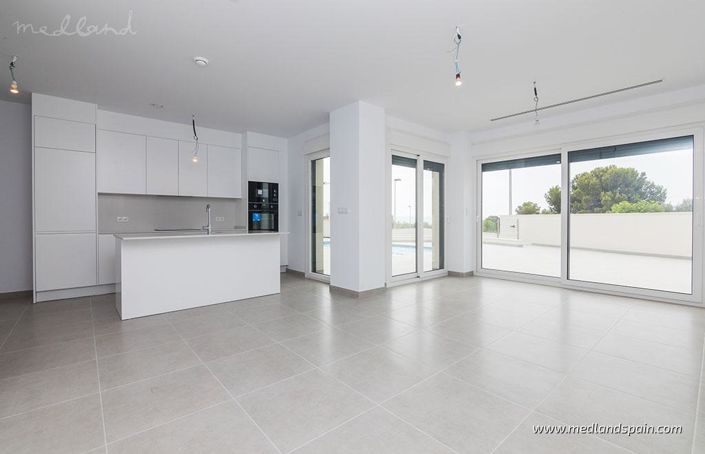 Image No.8-3 Bed Villa for sale