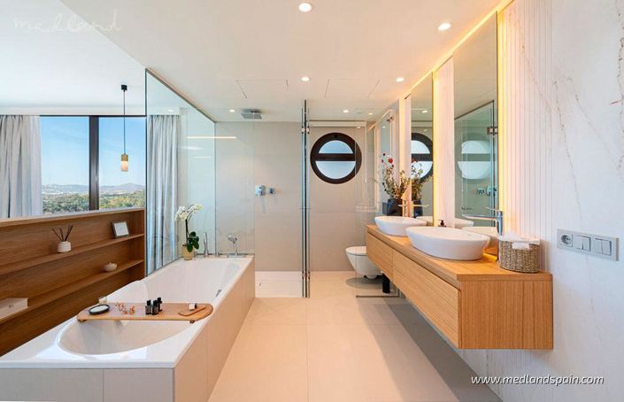 Image No.12-3 Bed Apartment for sale