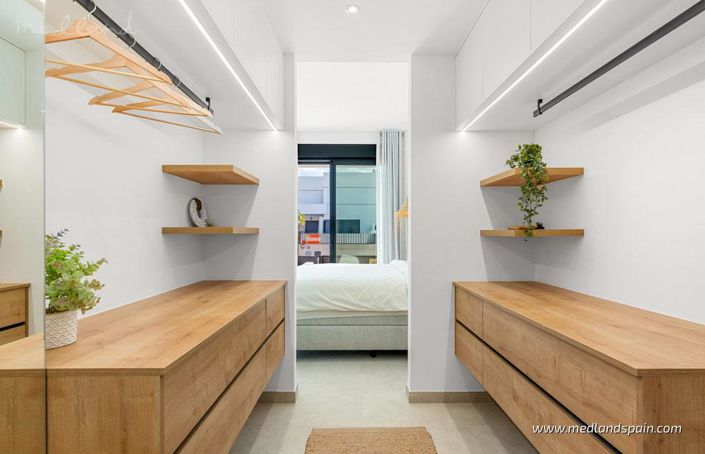 Image No.9-3 Bed Townhouse for sale