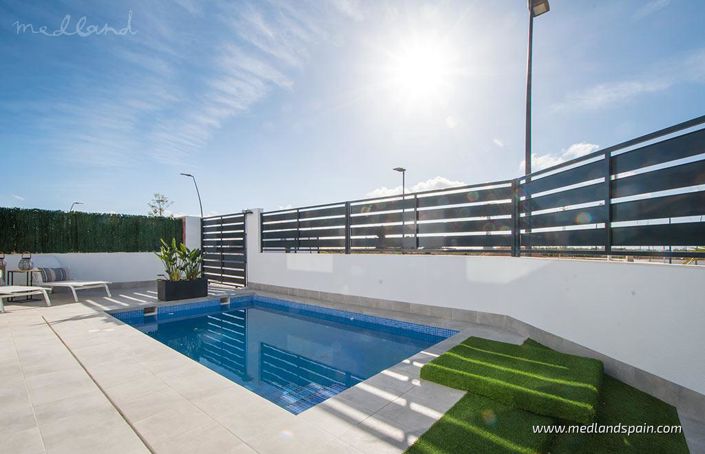 Image No.3-3 Bed Villa for sale