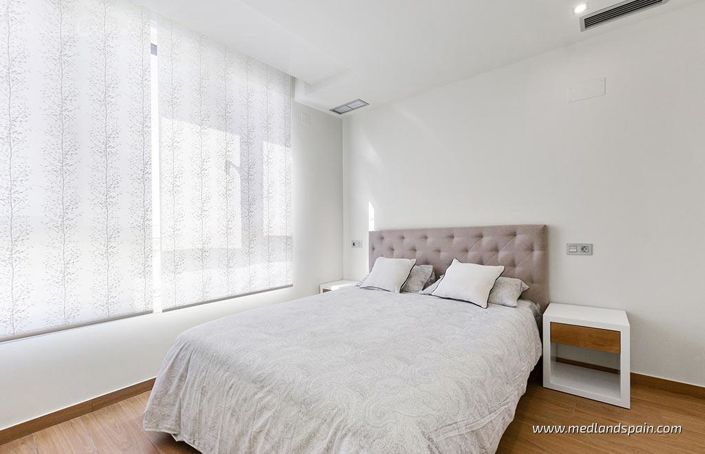 Image No.9-3 Bed Villa for sale