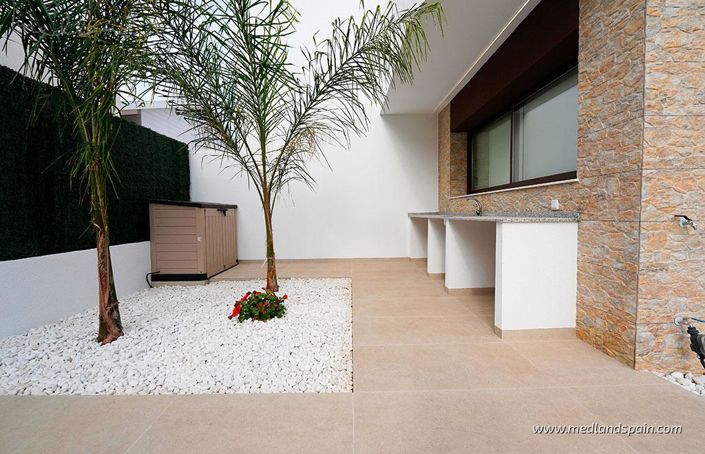 Image No.5-3 Bed Townhouse for sale