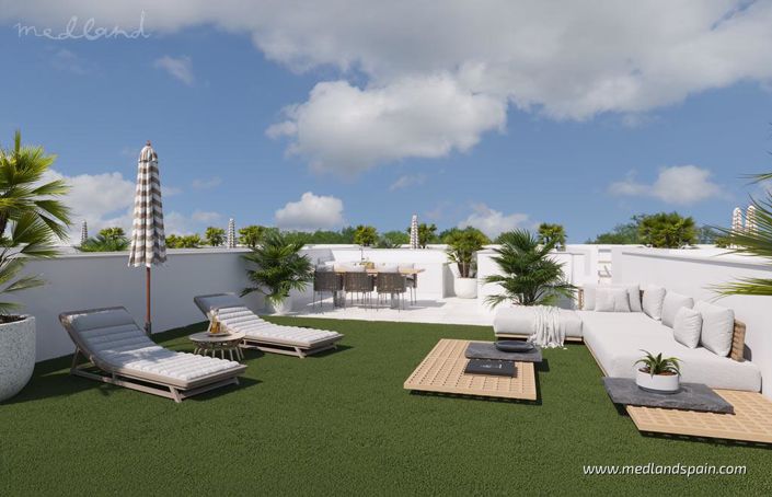 Image No.8-3 Bed Townhouse for sale