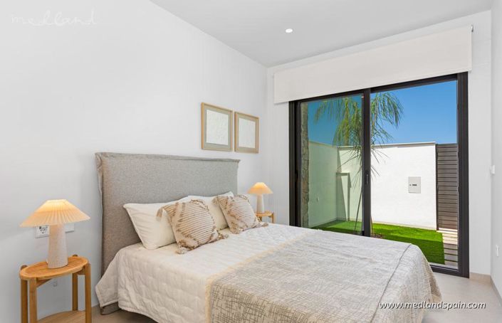 Image No.7-3 Bed Villa for sale