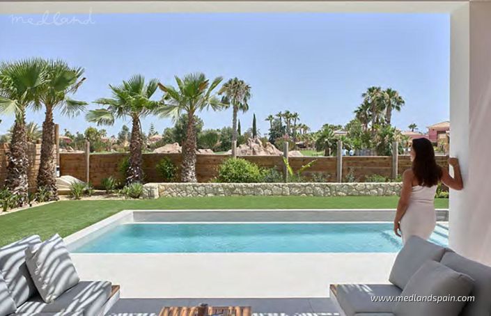 Image No.12-3 Bed Villa for sale