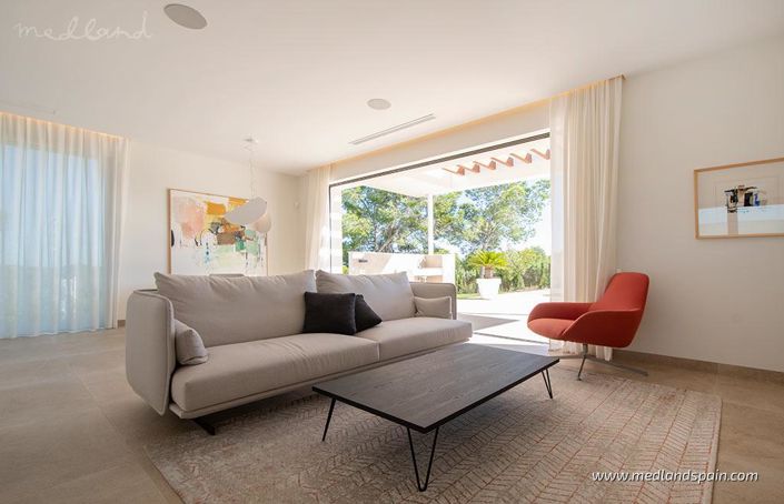 Image No.4-3 Bed Villa for sale