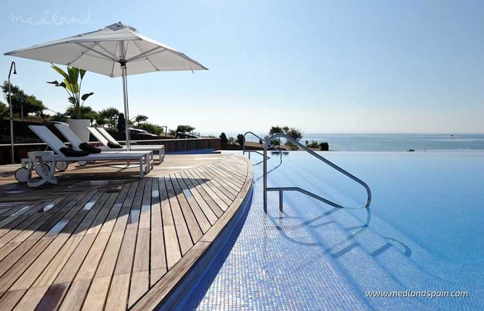 Image No.10-3 Bed Villa for sale