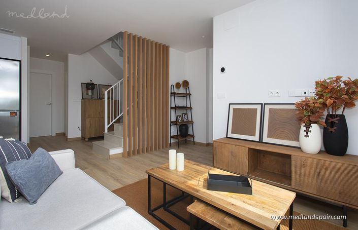 Image No.4-3 Bed Townhouse for sale