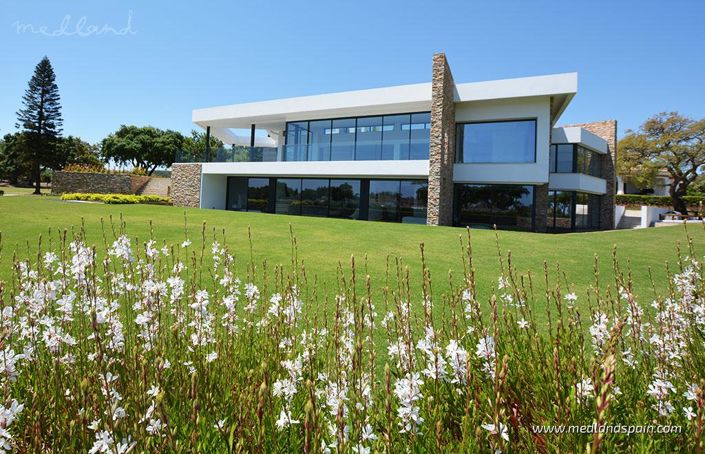 Image No.5-6 Bed Villa for sale