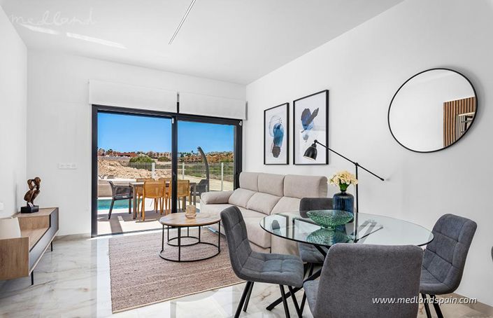 Image No.3-3 Bed Villa for sale