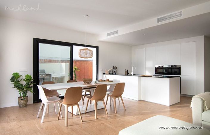 Image No.4-3 Bed Villa for sale