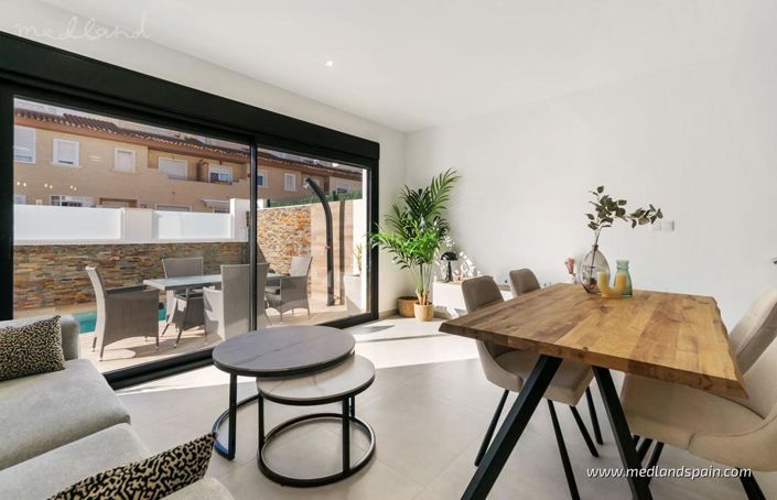 Image No.2-3 Bed Villa for sale