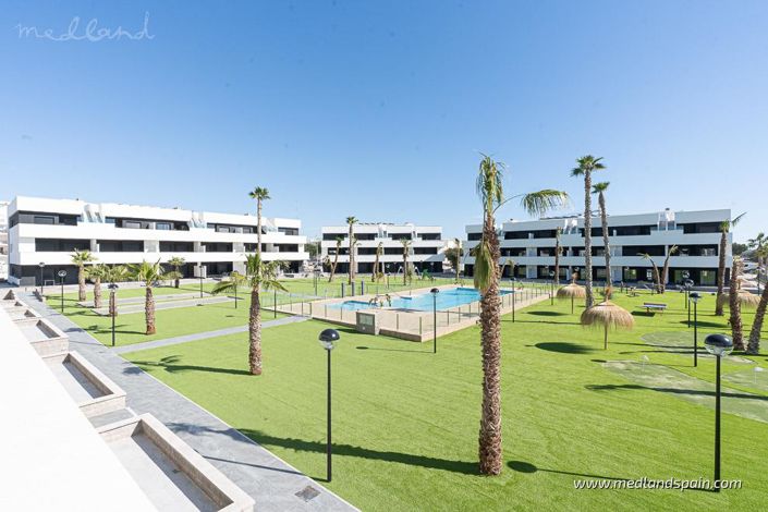 Image No.15-2 Bed Apartment for sale