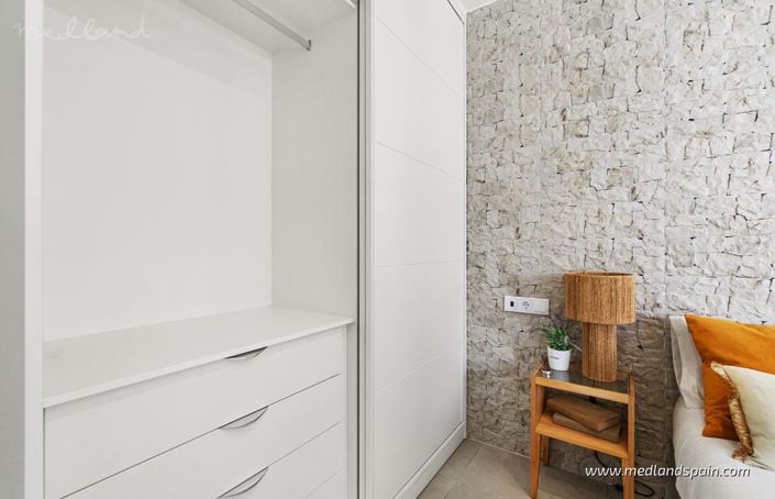 Image No.12-3 Bed Apartment for sale