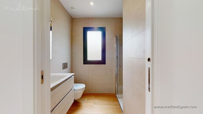 Image No.11-2 Bed Apartment for sale