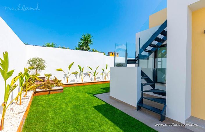 Image No.12-3 Bed Villa for sale