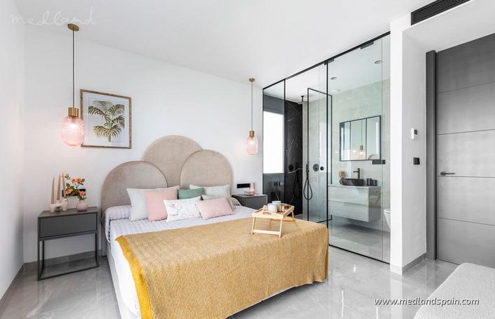 Image No.8-3 Bed Villa for sale