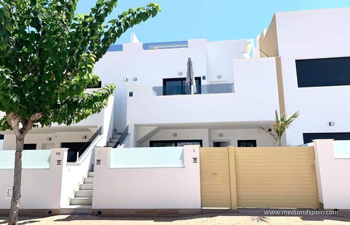 Image No.10-3 Bed Apartment for sale