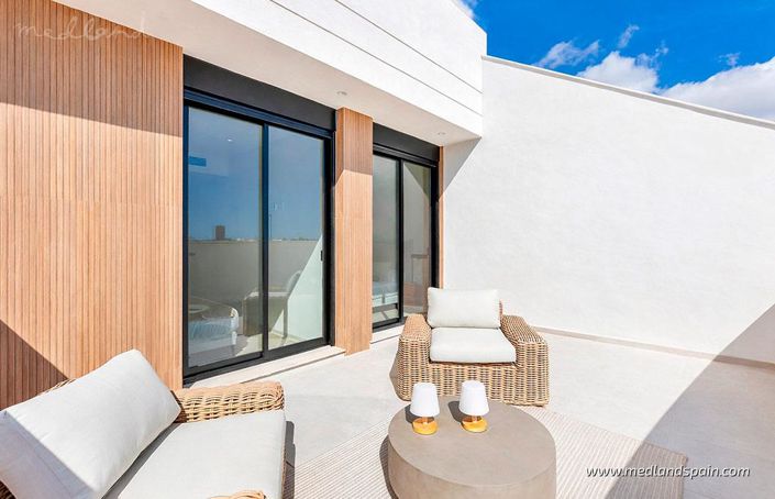 Image No.11-3 Bed Villa for sale