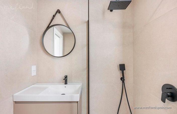 Image No.6-3 Bed Villa for sale