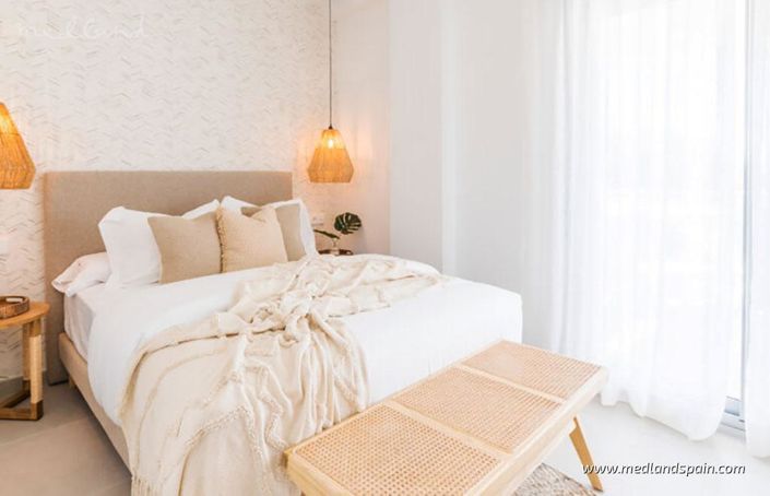 Image No.14-3 Bed Apartment for sale