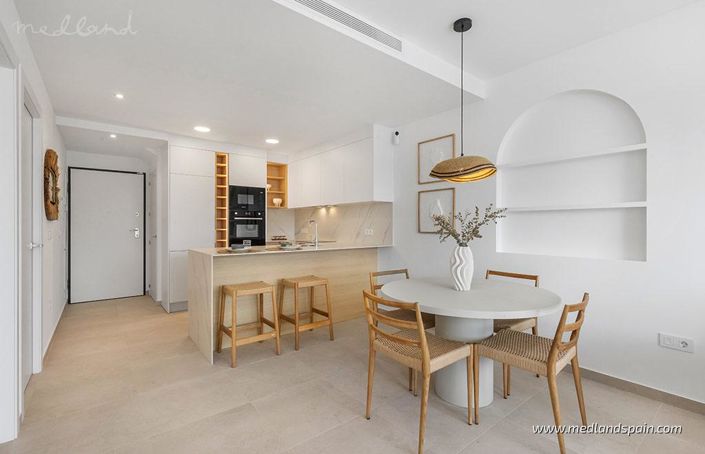 Image No.4-2 Bed Apartment for sale