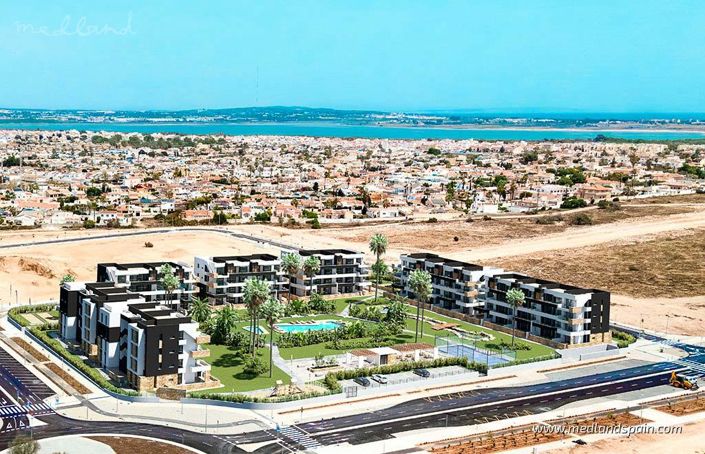 Image No.4-Appartement de 2 chambres à vendre à Torrevieja