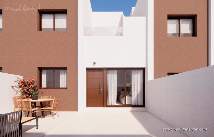 Image No.11-3 Bed Townhouse for sale