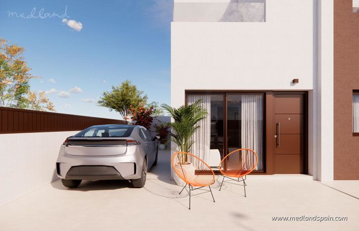 Image No.13-3 Bed Townhouse for sale