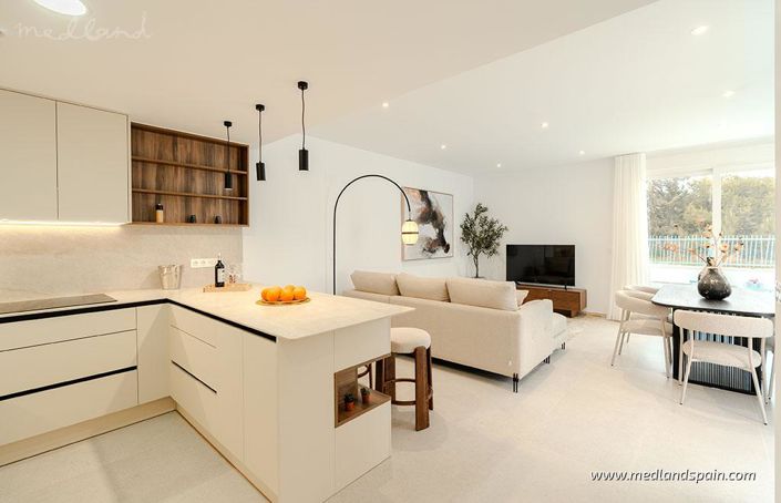 Image No.5-3 Bed Townhouse for sale