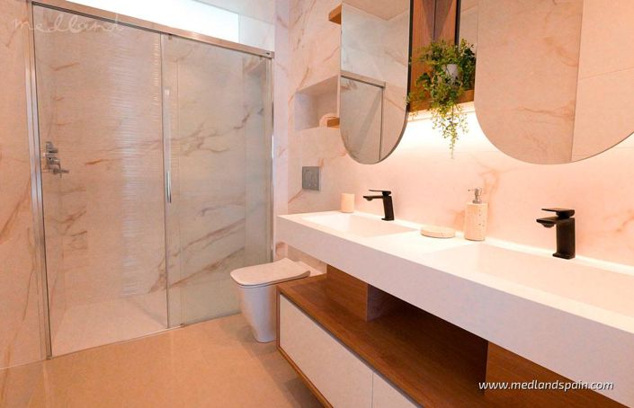 Image No.10-3 Bed Apartment for sale