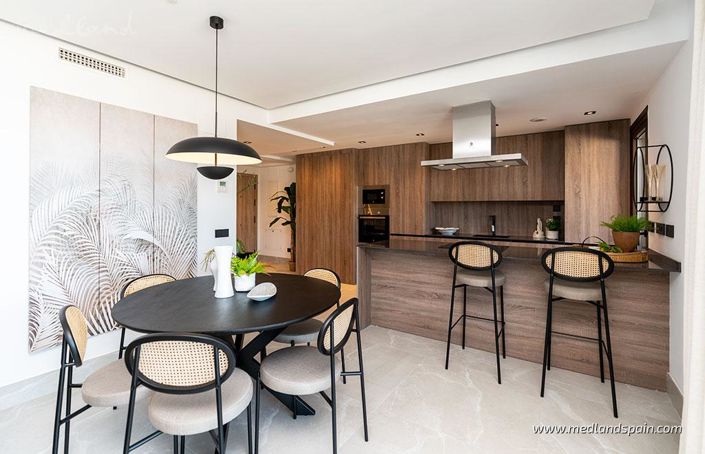 Image No.9-3 Bed Apartment for sale