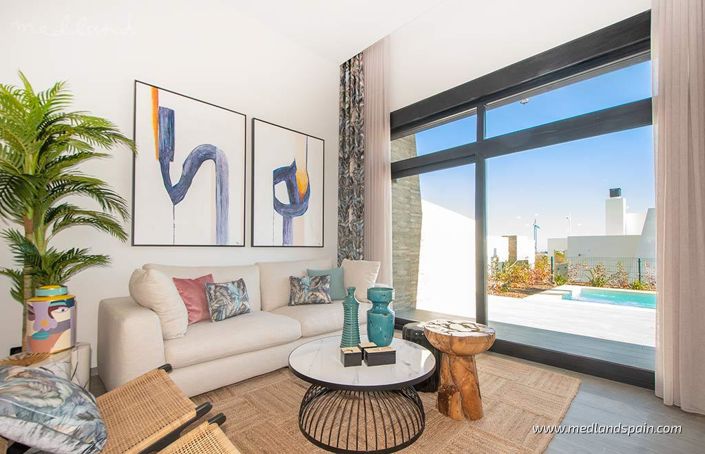 Image No.3-3 Bed Villa for sale