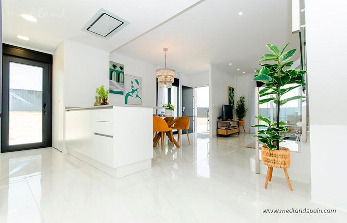 Image No.6-3 Bed Villa for sale