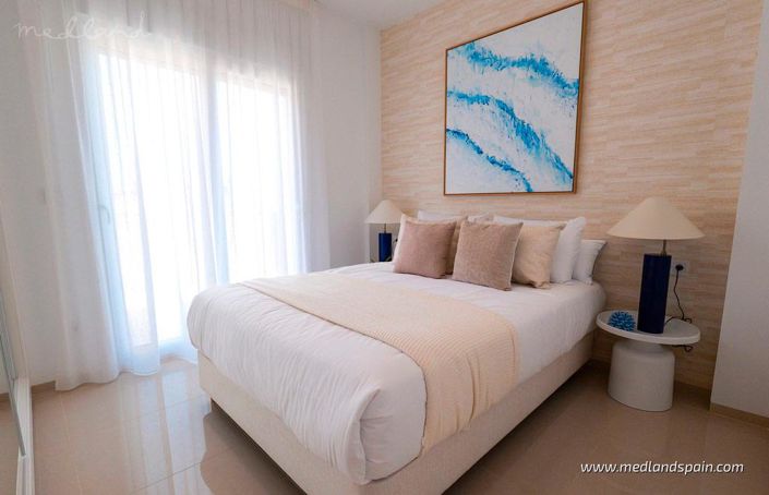 Image No.14-3 Bed Apartment for sale