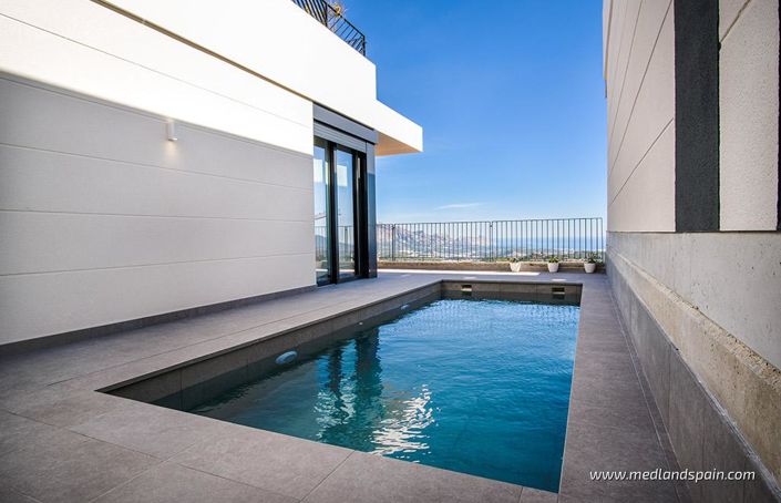 Image No.12-3 Bed Villa for sale