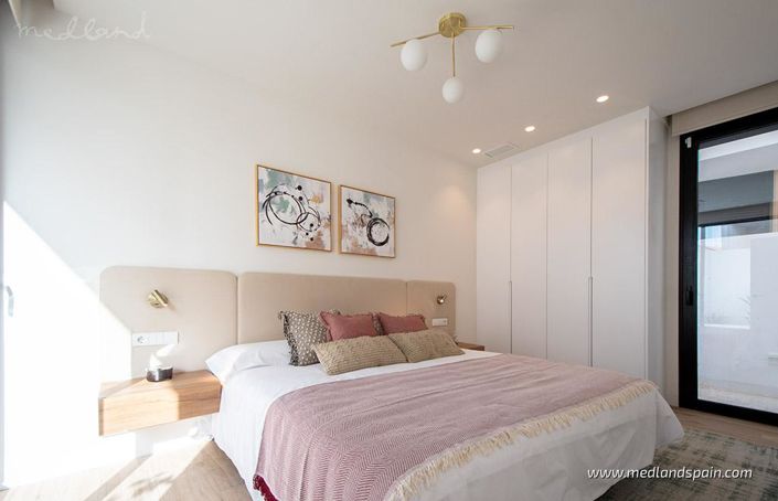 Image No.11-3 Bed Villa for sale