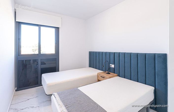 Image No.11-2 Bed Apartment for sale