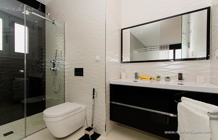 Image No.9-4 Bed Villa for sale