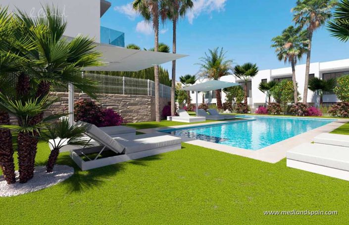 Image No.8-3 Bed Townhouse for sale