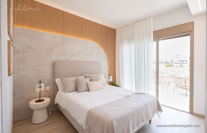 Image No.10-3 Bed Villa for sale