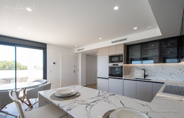 Image No.7-6 Bed Villa for sale