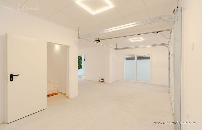 Image No.13-3 Bed Villa for sale