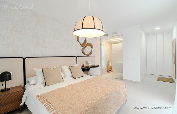 Image No.9-3 Bed Villa for sale